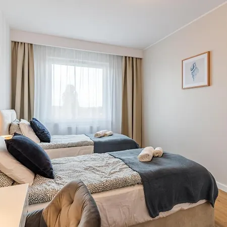 Golden Reagan By Aparo - Nowy Apartament, Winda, Lozeczko Turystyczne, Plaza 500m, Balkon, 2 Sypialnie Oraz Salon, Rowerownia, Biurko Apartment *