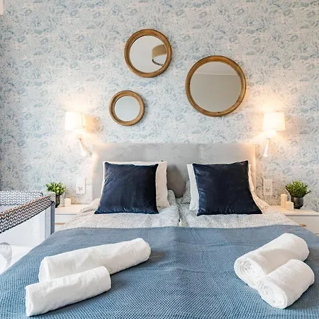 Golden Reagan By Aparo - Nowy Apartament, Winda, Lozeczko Turystyczne, Plaza 500m, Balkon, 2 Sypialnie Oraz Salon, Rowerownia, Biurko Apartment *