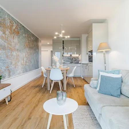 Golden Reagan By Aparo - Nowy Apartament, Winda, Lozeczko Turystyczne, Plaza 500m, Balkon, 2 Sypialnie Oraz Salon, Rowerownia, Biurko * Danzig