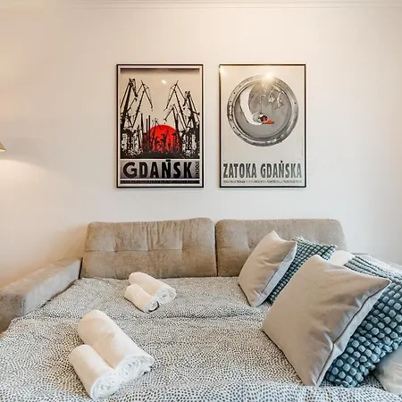 Golden Reagan By Aparo - Nowy Apartament, Winda, Lozeczko Turystyczne, Plaza 500m, Balkon, 2 Sypialnie Oraz Salon, Rowerownia, Biurko Апартаменты Гданьск