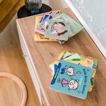 Apartment Golden Reagan By Aparo - Nowy Apartament, Winda, Lozeczko Turystyczne, Plaza 500m, Balkon, 2 Sypialnie Oraz Salon, Rowerownia, Biurko *