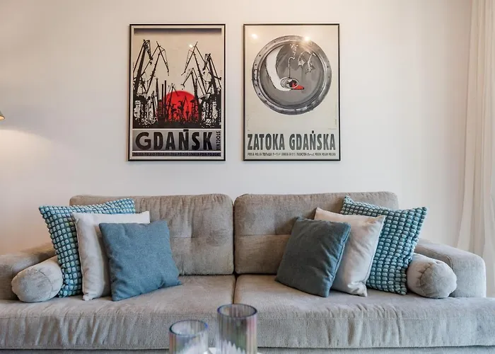 Golden Reagan By Aparo - Nowy Apartament, Winda, Lozeczko Turystyczne, Plaza 500m, Balkon, 2 Sypialnie Oraz Salon, Rowerownia, Biurko * 格但斯克