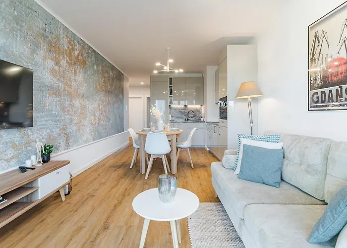 Golden Reagan By Aparo - Nowy Apartament, Winda, Lozeczko Turystyczne, Plaza 500m, Balkon, 2 Sypialnie Oraz Salon, Rowerownia, Biurko * 格但斯克