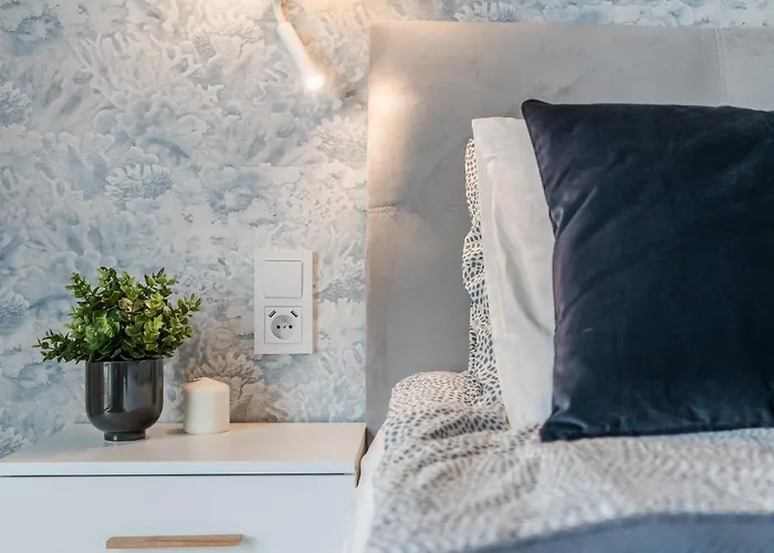 Golden Reagan By Aparo - Nowy Apartament, Winda, Lozeczko Turystyczne, Plaza 500m, Balkon, 2 Sypialnie Oraz Salon, Rowerownia, Biurko