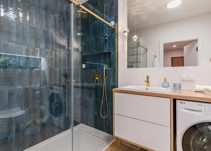 Golden Reagan By Aparo - Nowy Apartament, Winda, Lozeczko Turystyczne, Plaza 500m, Balkon, 2 Sypialnie Oraz Salon, Rowerownia, Biurko 格但斯克