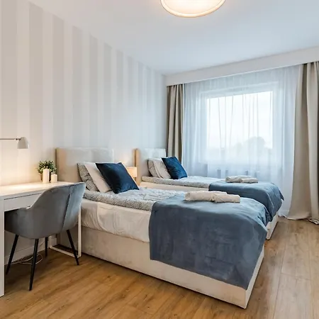 Golden Reagan By Aparo - Nowy Apartament, Winda, Lozeczko Turystyczne, Plaza 500m, Balkon, 2 Sypialnie Oraz Salon, Rowerownia, Biurko Apartment