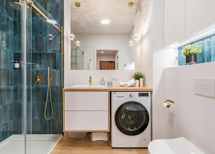 Golden Reagan By Aparo - Nowy Apartament, Winda, Lozeczko Turystyczne, Plaza 500m, Balkon, 2 Sypialnie Oraz Salon, Rowerownia, Biurko Appartamento